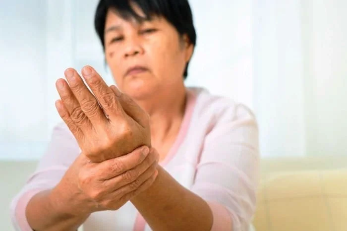 علت ها ایجاد ضعف در دست وانگشتان درمان بیحسی دست