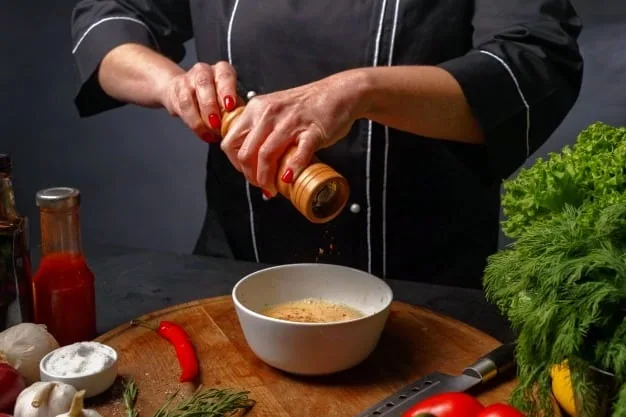 مبارزه با خواب آلودگی بهاری اجتناب از نمک خوردن