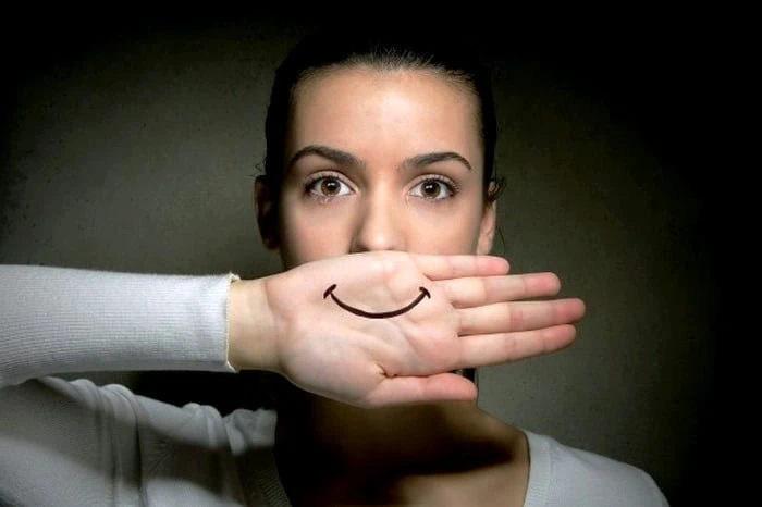 اعتماد به نفس پایین