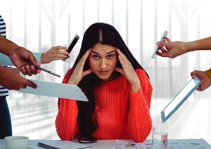 بهانه گیری در کار