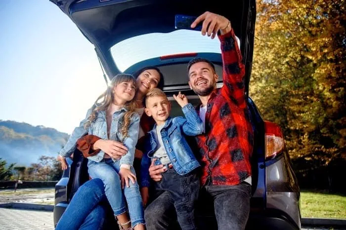 چگونه خانواده شادی داشته باشیم؟