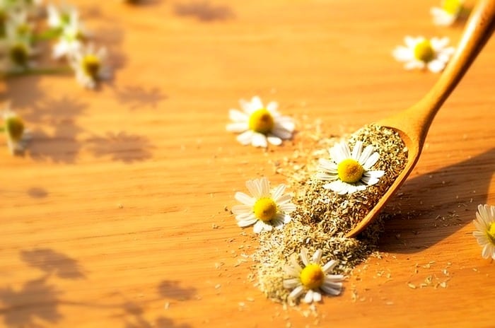 ماسک صورت گل رخت شویی و بابونه چای بابونه