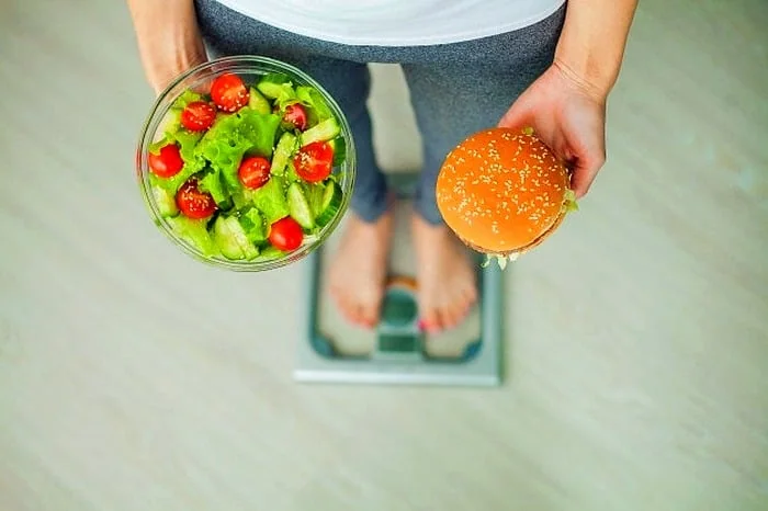 چگونه غذا بخوریم
