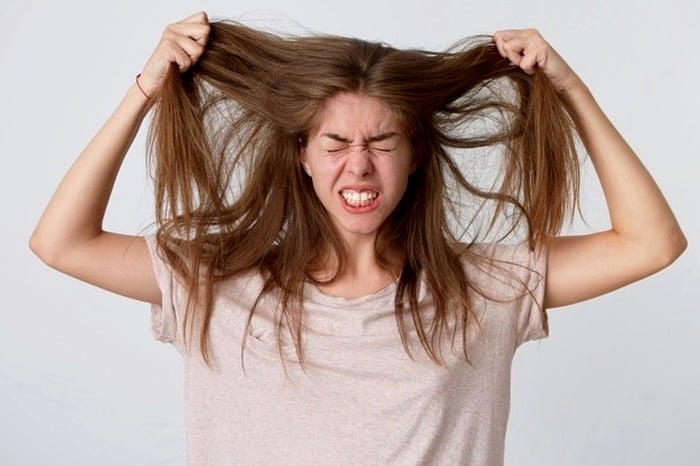 استفاده از گل ختمی برای درمان وزی مو درمان وزی مو