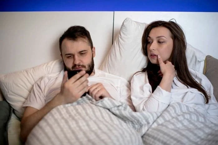 شک داشتن به همسر