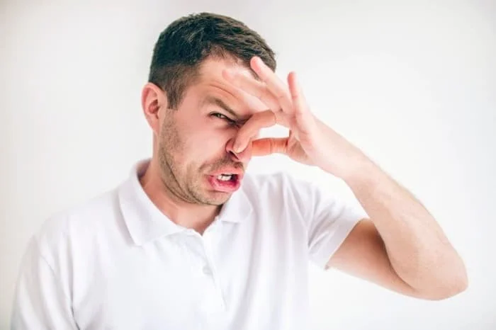 از بین بردن بوی عرق