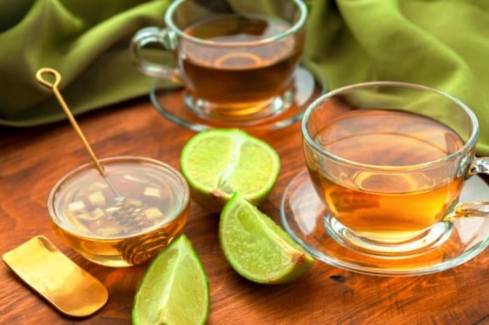 چای گیاهی به لیمو 