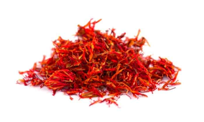 پیشگیری از کم خونی با زعفران مصرف زعفران