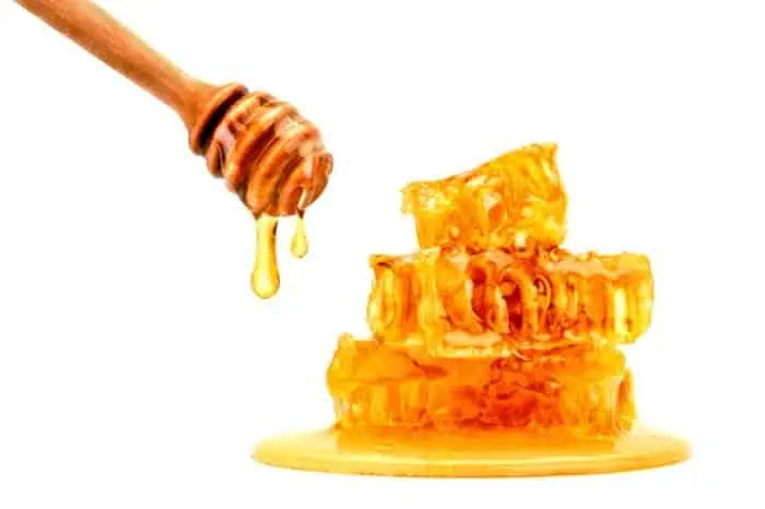 عسل شکرک زده