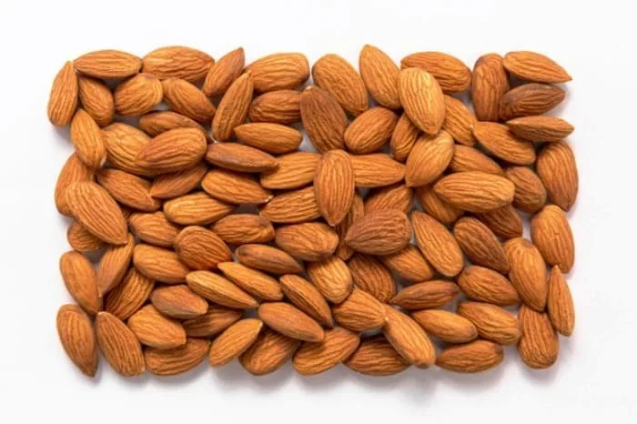 ارزش غذای بادام