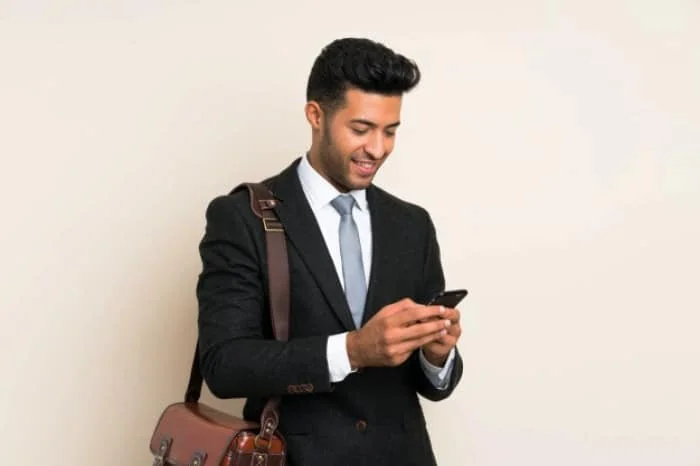 کار کردن با تلفن همراه