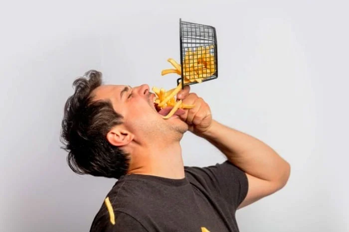 غذا خوردن
