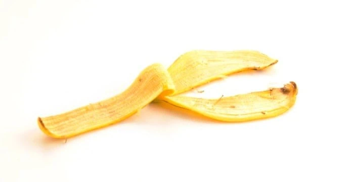 سفیدکردن دندان ها با موز