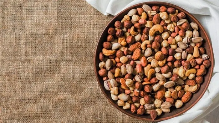 آجیل برای معده