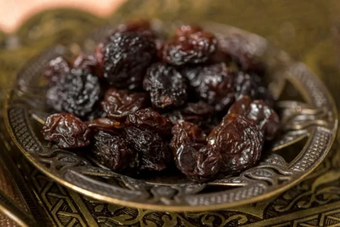 کشمش و مویز