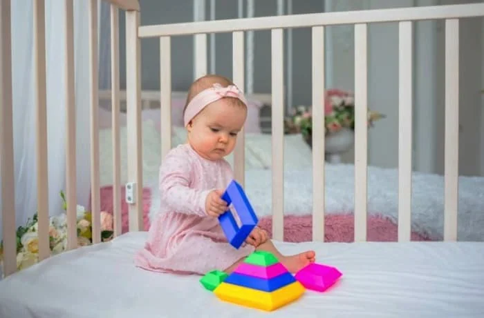 درک کردن نوزاد 10 ماهه