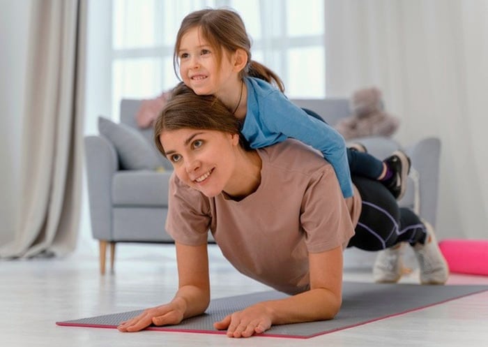 آموزش ورزش خانگی برای لاغری و تناسب اندام + برنامه کامل