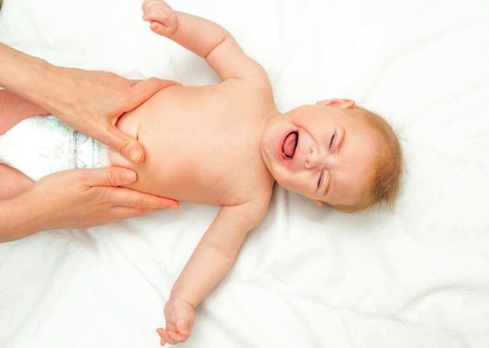 خارج کردن اجسام از گلوی کودک