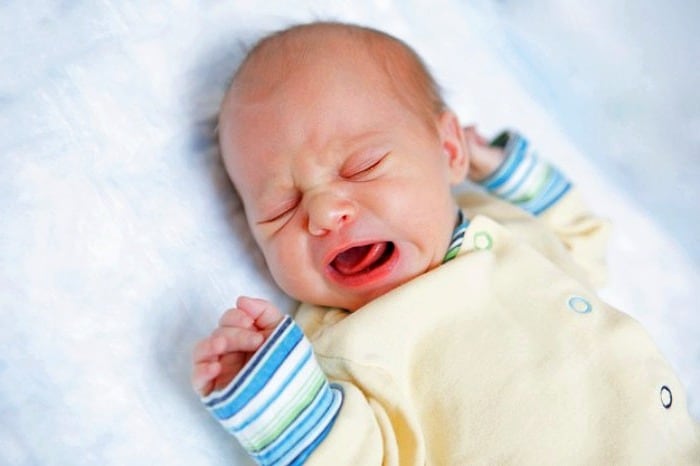 گریه نوزاد بعد تولد