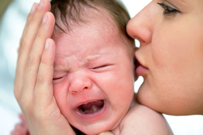 دلایل گریه کردن نوزاد