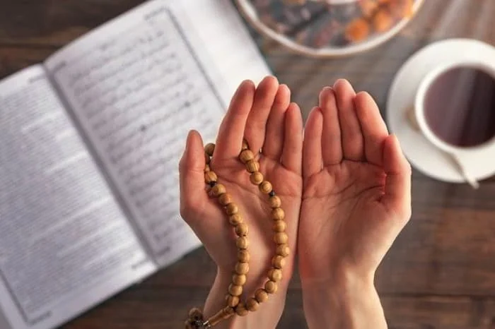 اعمالی برای شادی روح والدین و اموات