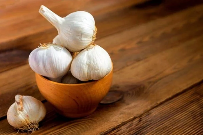 خوردن سیر با معده خالی 