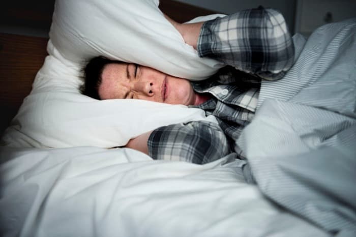 بیخوابی و بیقراری