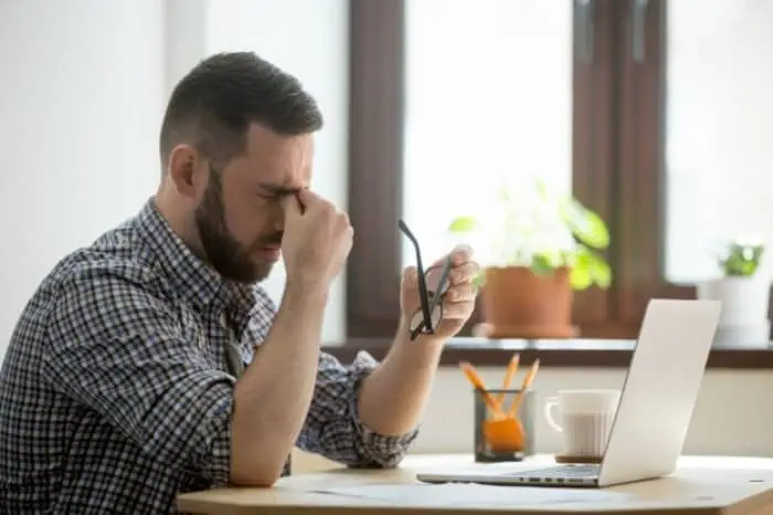 تمرین های پشت میز نشینی 