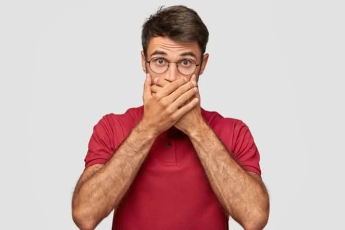 بوی بد دهان 