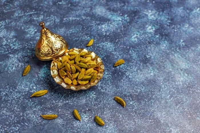 چه گیاهی برای شب ادراری خوب است؟ گیاه شب ادراری
