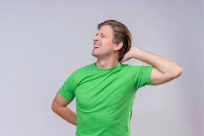علل و علائم اسپوندیلوز گردن 