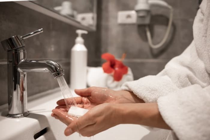 شستن دست ها
