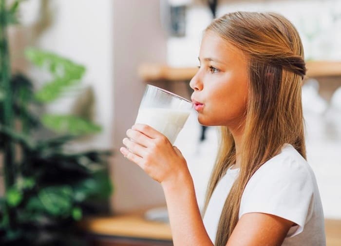 شیر گاو برای کودکان مصرف شیر