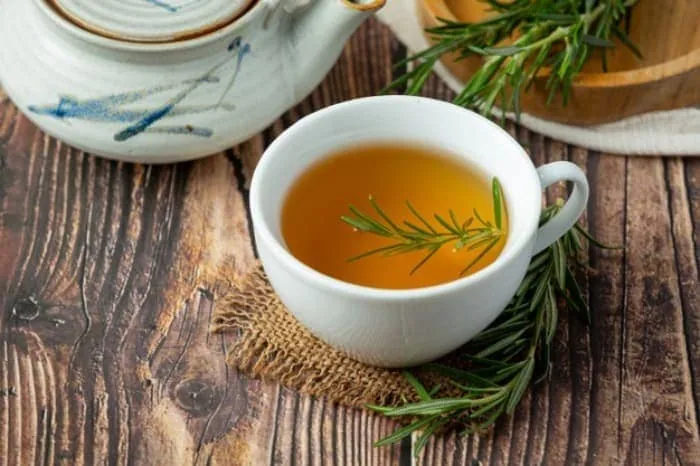 چای سبز رزماری