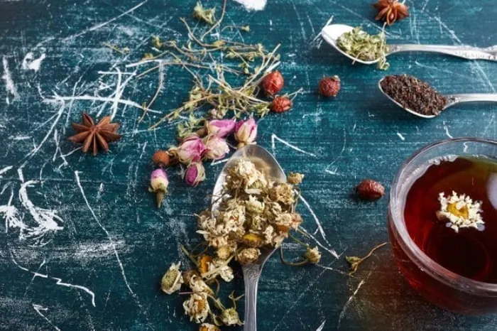 مصرف چای تاج الملوک و مرگ چای کشنده