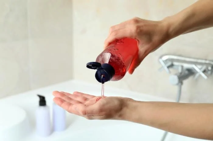تهیه شامپو گیاهی در خانه