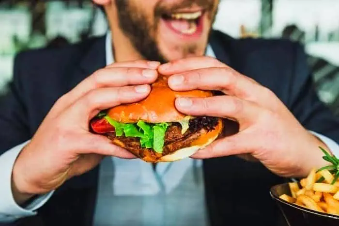 علت چاق شدن