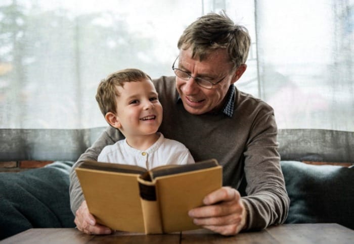 کتاب خواندن