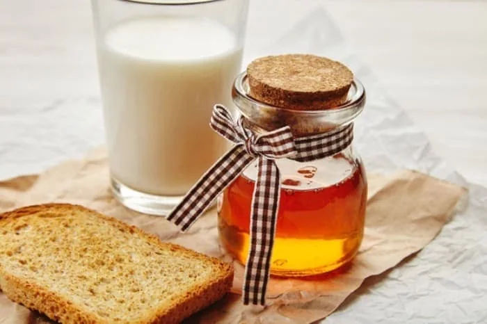 شیر و عسل