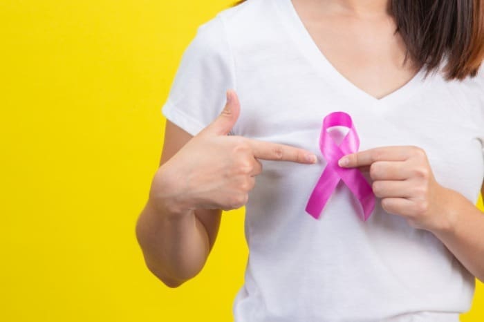 نشانه های سرطان سینه 
