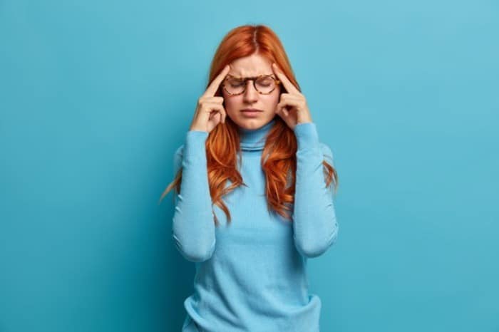 علت سوزش چشم و سردرد عوامل خستگی چشم