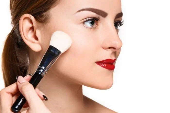 آرایش کردن 