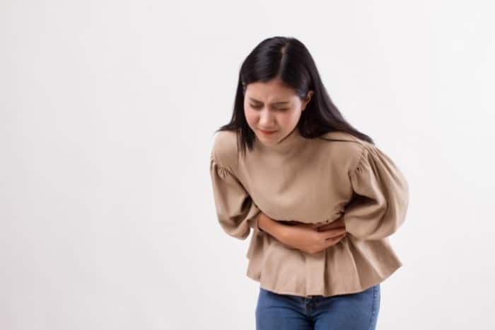 جلوگیری از یبوست با استفاده از آب یبوست