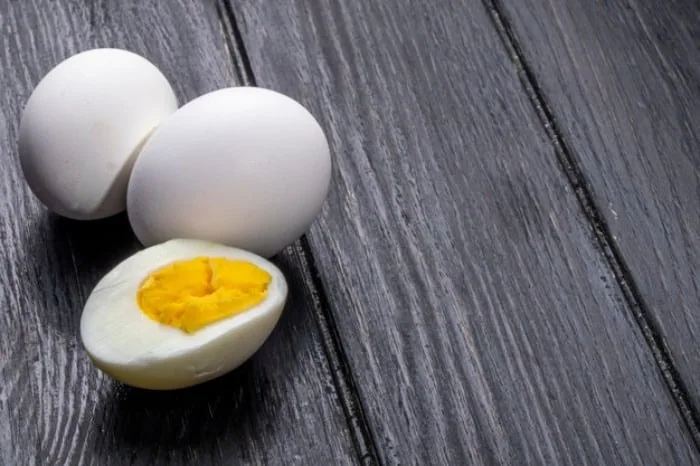 فواید تخم مرغ آب پز
