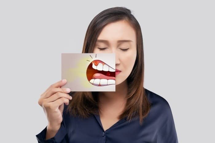 علائم آبسه دندان 