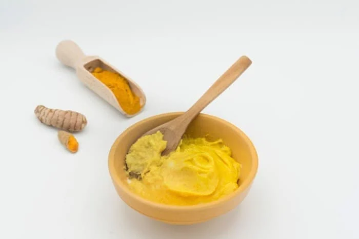 ماسک عسل و زردچوبه