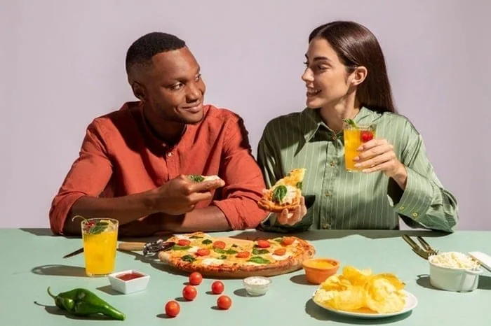 بیرون غذا خوردن
