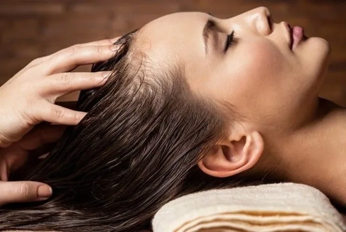 راه های افزایش سرعت رشد موی سر ماساژ پوست سر