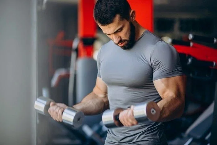 ورزش با دمبل