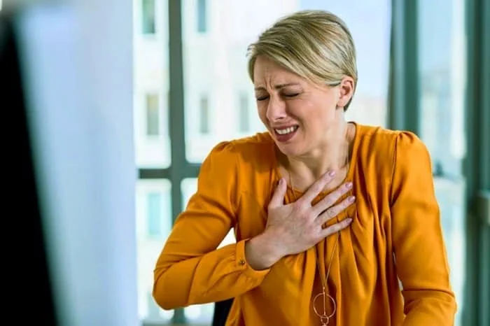 درد قفسه سینه